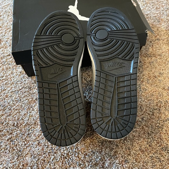 Jordan 1 Retro 93 Wolf Grey Orange - Picture 5 of 10